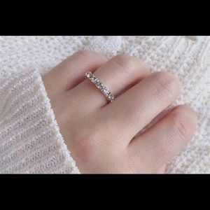 Expandable diamond ring